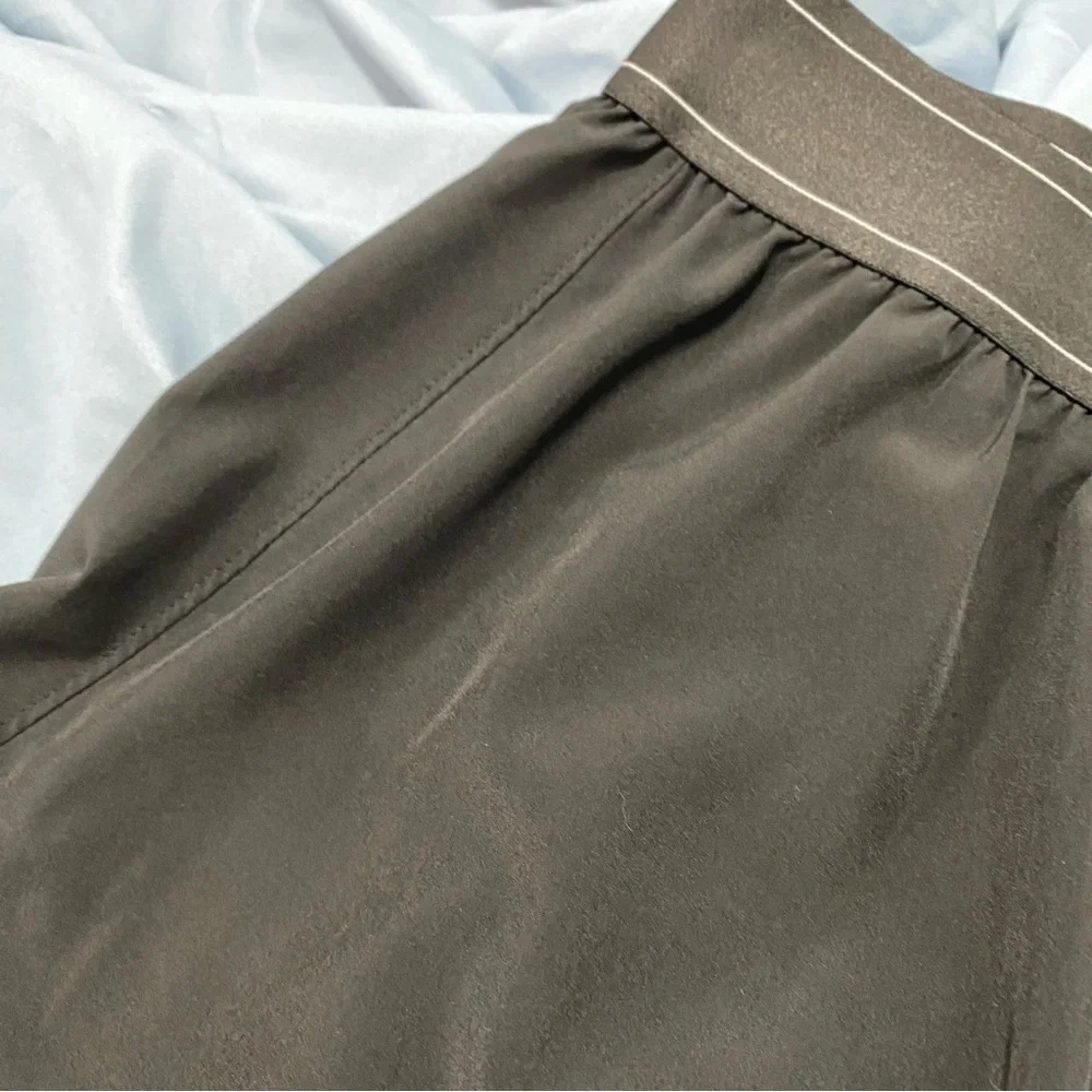 ALO Yoga sleek comfortable